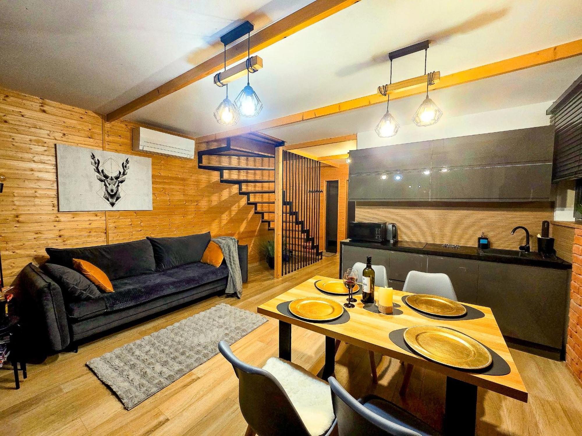 Diabolina - Sauna, Jacuzzi, Klimatyzacja, Kominki Ferienhaus Krajno Pierwsze